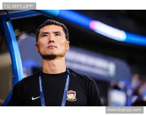 踢足球的球星为何总是充满魅力和帅气气质揭秘